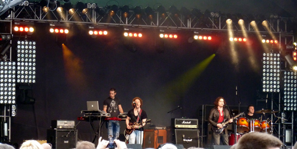 Anathema on the prog stage at High Voltage